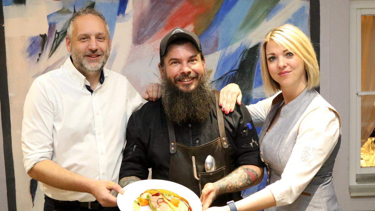 Ernst Motschilnig,  Küchenchef Armin Gupf und Zuzana Wallenta laden zur Konzertreihe