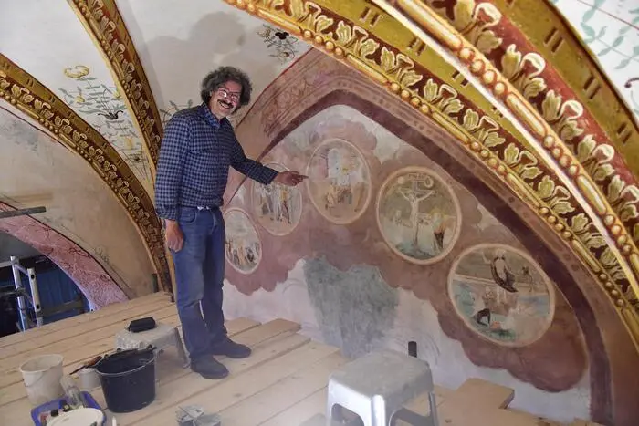 Restaurator Claudio Bizzarri