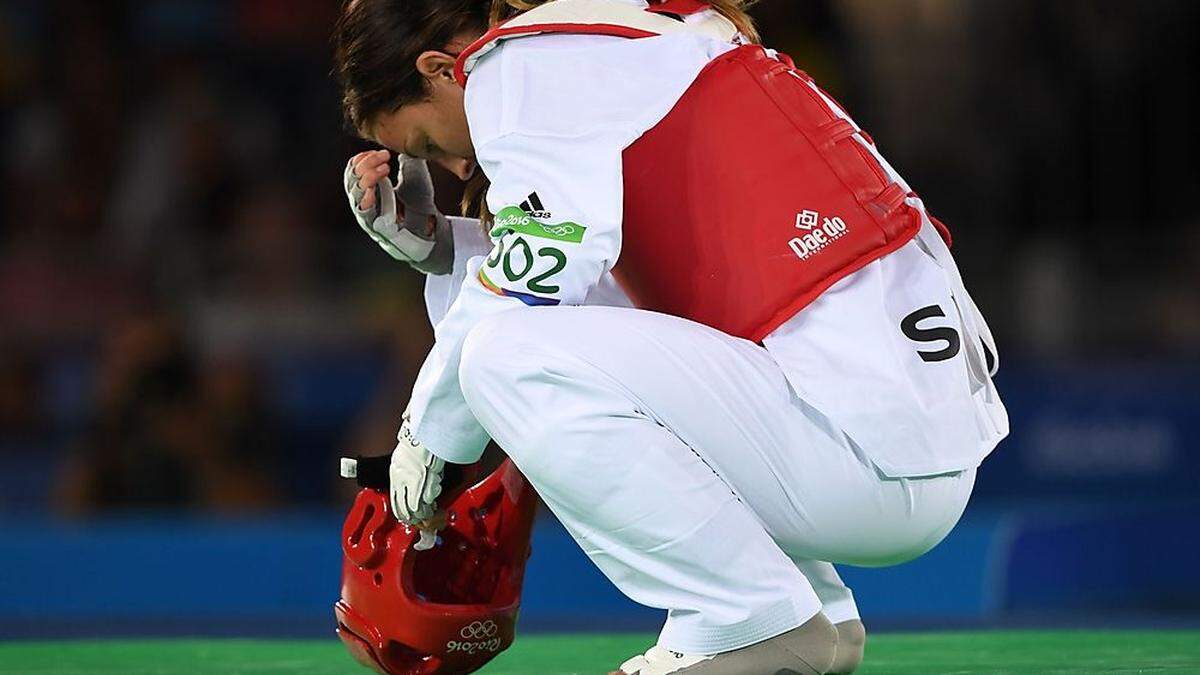 Elin Johanss (SWE) war nach dem Ausscheidem im Teakwondo-Kampf am Boden zerstört