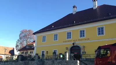 Im Gebäude des Gasthofes Prettner in St. Donat könne jetzt doch ein Projekt für unbegleitete minderjährige Flüchtlinge entstehen