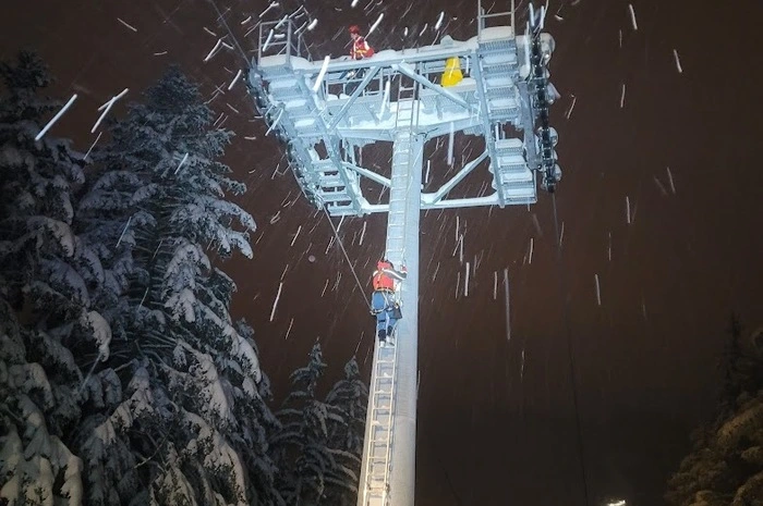 Bei nächtlichen Bedingungen wurde auch an den Mariazeller Gondelbahn für den Ernstfall geübt.