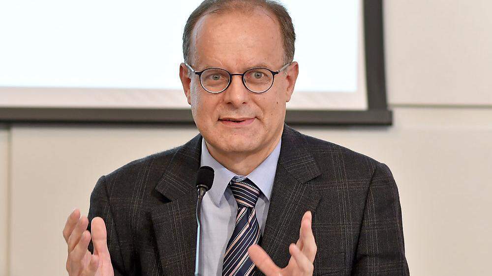 Hubert Sickinger ist Politikwissenschaftler an der Universität Wien und Experte für Parteifinanzen.