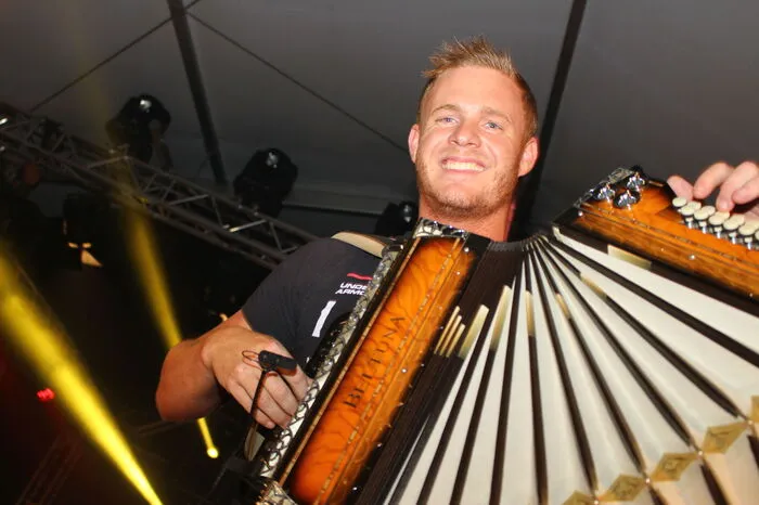 Mathias Rack und Karl Heinz Hojas haben zum zweiten Oktoberfest geladen und dafür ein abwechslungsreiches Programm zusammengestellt.