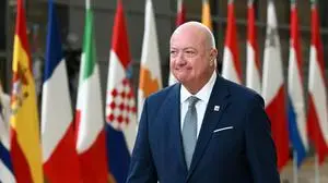 Austria's Chancellor Christian Stocker arrives to attend the European Council meeting in Brussels on December 18, 2025. European Unions leaders meet in Brussels on December 18 and 19, 2025, to discuss in particular the need to support Ukraine, transatlantic relations and the EU's strategic autonomy. (Photo by NICOLAS TUCAT / AFP)