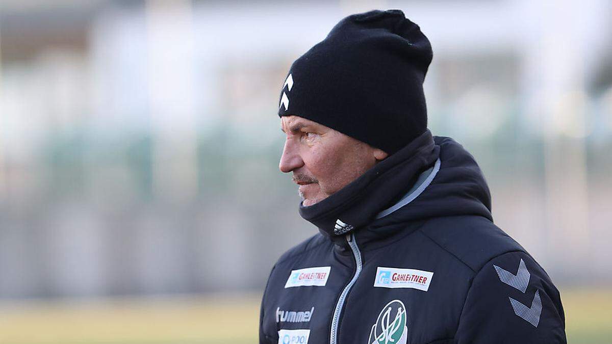 Mit Gerald Baumgartner kamen bei der SV Ried Ruhe und Erfolg zurück