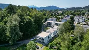 Für das unfertige Appartement-Hotel in Krumpendorf zeigt sich die RM Bauträger GmbH unter anderem verantwortlich