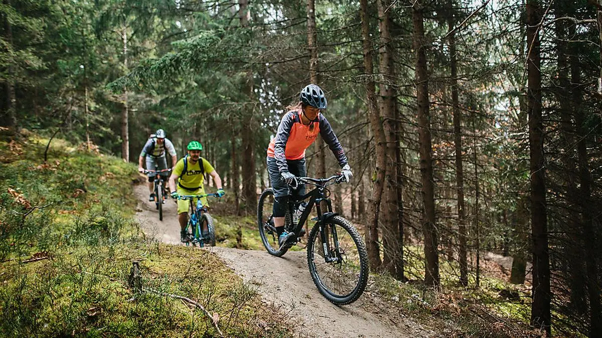 Ab nächsten Jahr wird die Gerlitzen Alpe von der Kanzelhöhe bis zur Talstation eine 1000 Höhenmeter lange Bike-Strecke haben, ausgewiesen mit der Schwierigkeitsstufe "Schwarz".