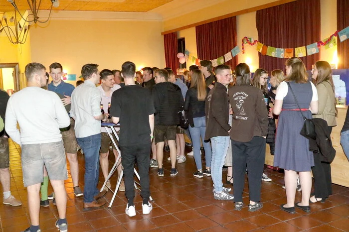 Scharen von Partytigern waren am Freitag in das Gemeinschaftshaus von Passering gepilgert, um bei diesem Fest dabei zu sein. 