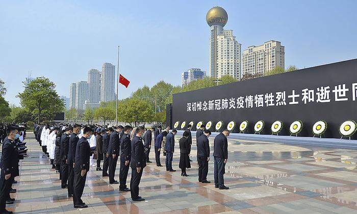 Der Samstag stand in China im Zeichen der Trauer
