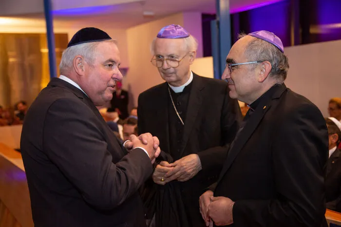 Unter den Gästen fanden sich auch Diözesanbischof Wilhelm Krautwaschl und Altbischof Egon Kapellari (hier im Bild) sowie Superintendent Wolfang Rehner und Kurator Michael Axmann von der evangelischen Kirche.