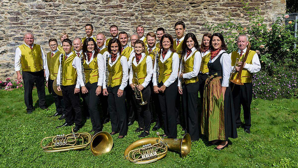 Die Stadtkapelle St. Veit spielt in Klagenfurt auf