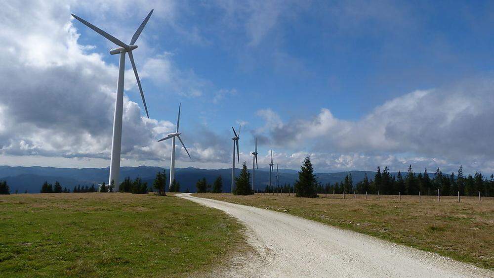 Der Windpark Steinriegel zählt insgesamt 21 Windräder 