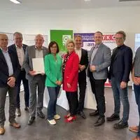 Bildungscluster: Harald Reiter (AMS), Michael Gassner und Norbert Steinwidder (WK), Sabine Gaßner (AMS), Anny-Lori Sperl (ZAM), Martin Neubauer, Stefan Partl, Robert Richter (alle Wifi) und Mike Raith (SZF)