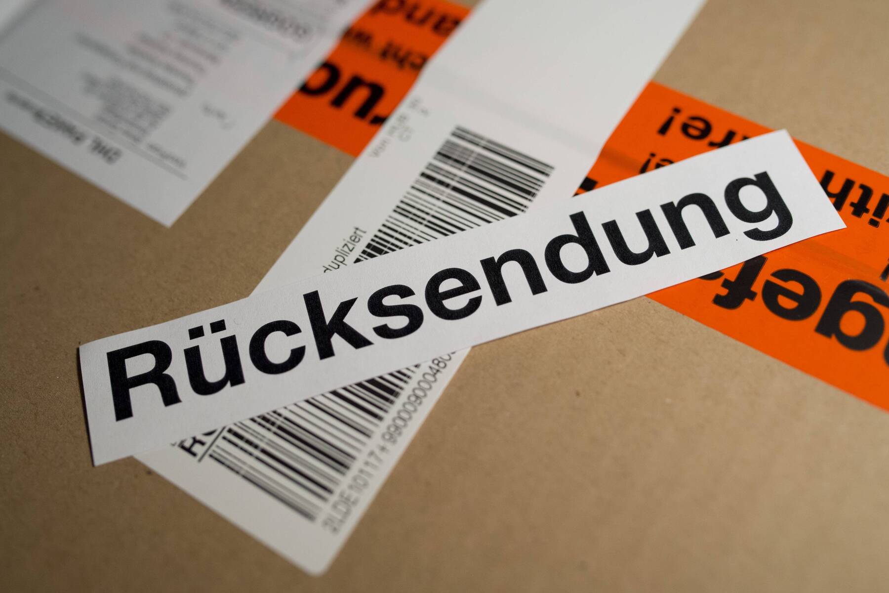 Retourenquote steigt weiter an: Online-Bestellung: Mehr als die Hälfte schickt Waren gleich wieder zurück