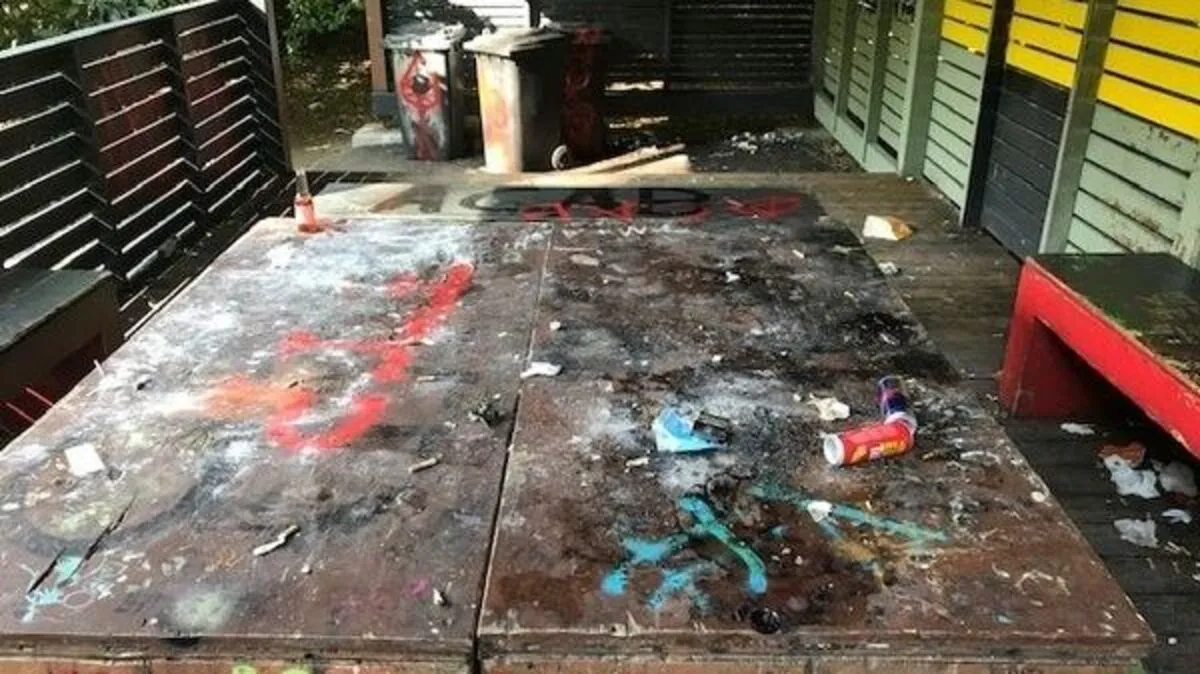 Der Stadtpark in Gleisdorf kommt nicht zur Ruhe, schon wieder ein Bild von Verwüstung