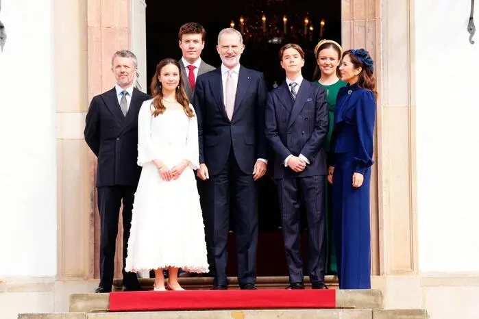 Zu den Ehrengästen zählt auch König Felipe: Als Taufpate von Prinz Vincent darf der spanische Monarch an diesem Tag nicht fehlen.