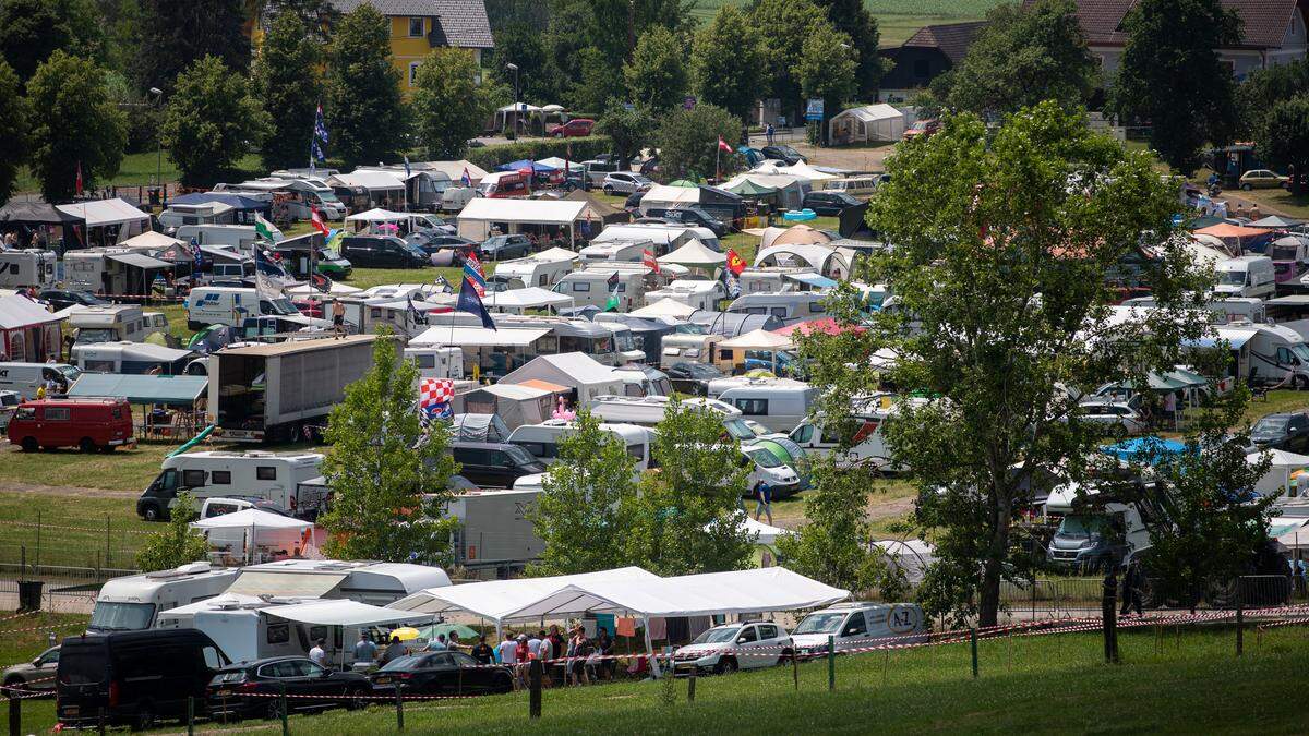 An Rennwochenenden rund um den Ring in Spielberg zu campen, ist beliebt. Doch bei Weitem nicht auf jedem Platz wird die Nachtruhe eingehalten, klagen die Anrainer