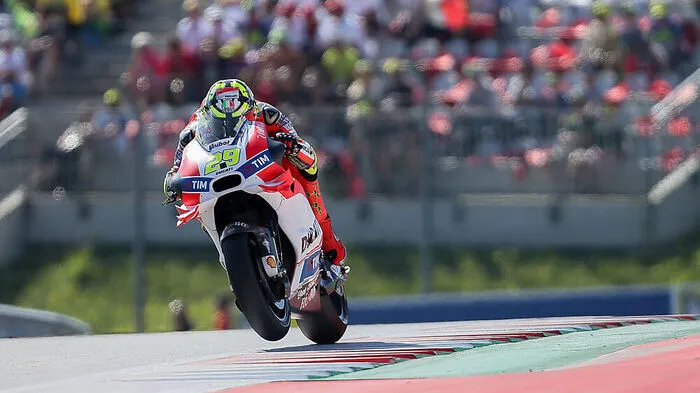 Andrea Iannone siegt in Spielberg