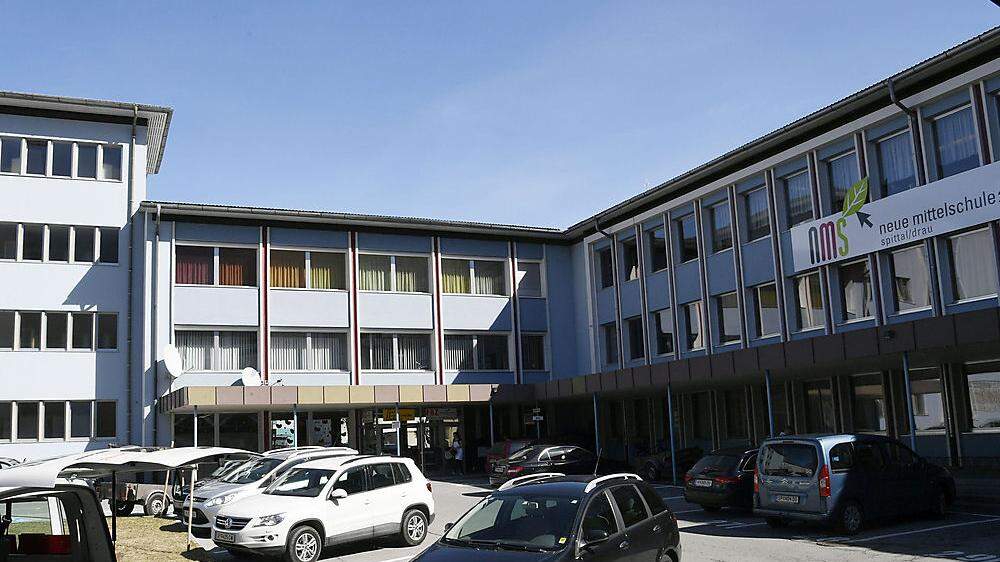Lehrer des Fritz-Strobl-Schulzentrums in Spittal hoffen bald wieder auf einen regulären Schulbetrieb