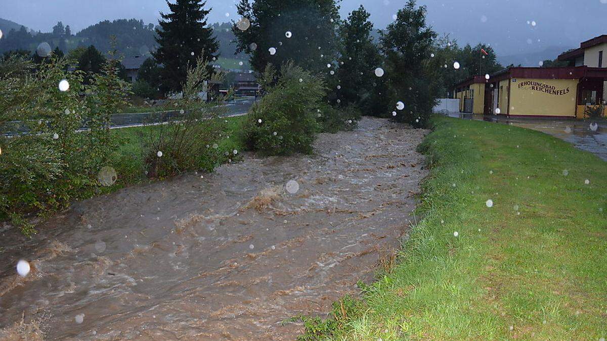 Die Lavant drohte in Reichenfels über die Ufer zu treten