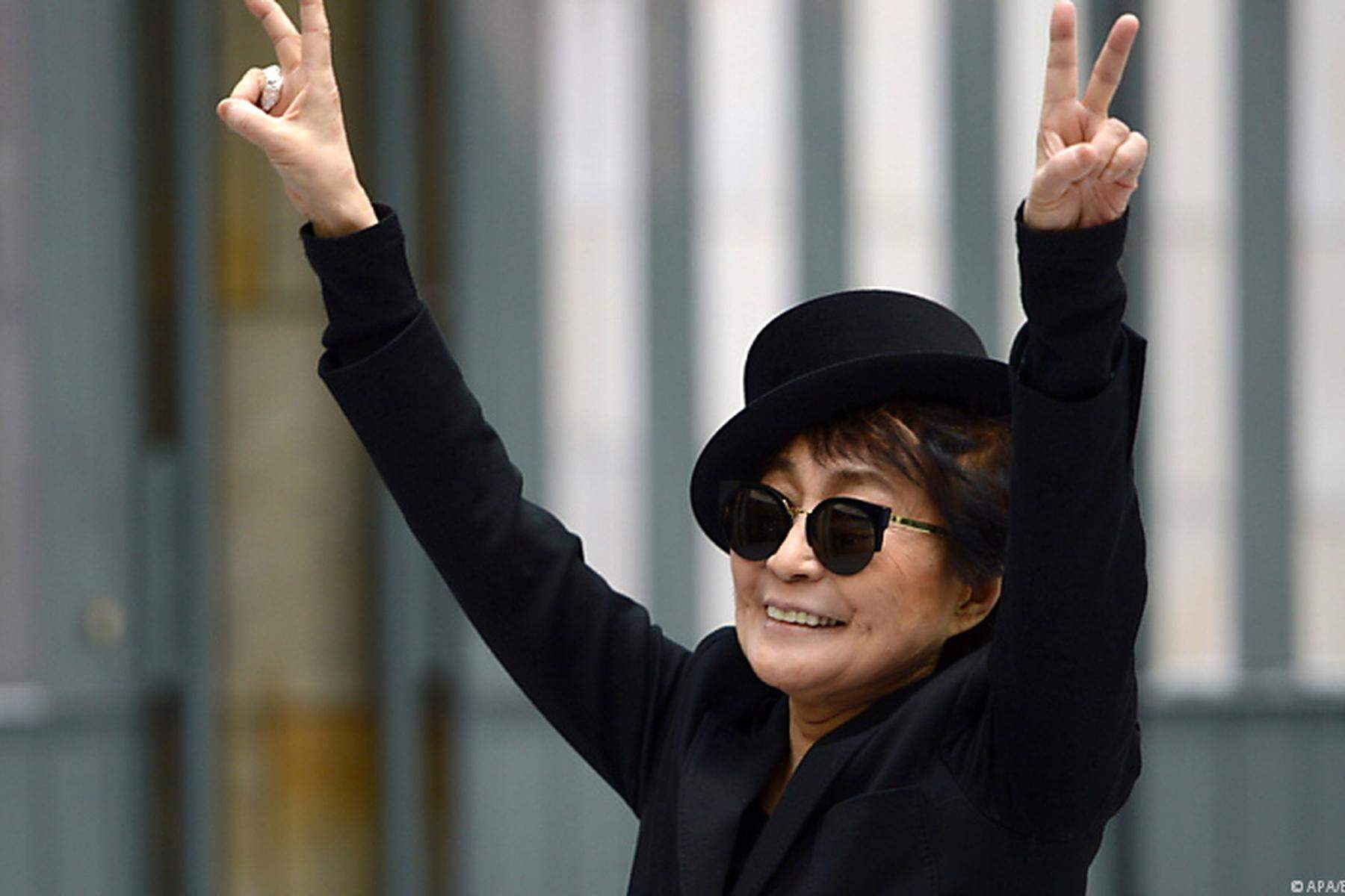 Yoko Ono tritt mit 80 aus Schatten ihres Mannes