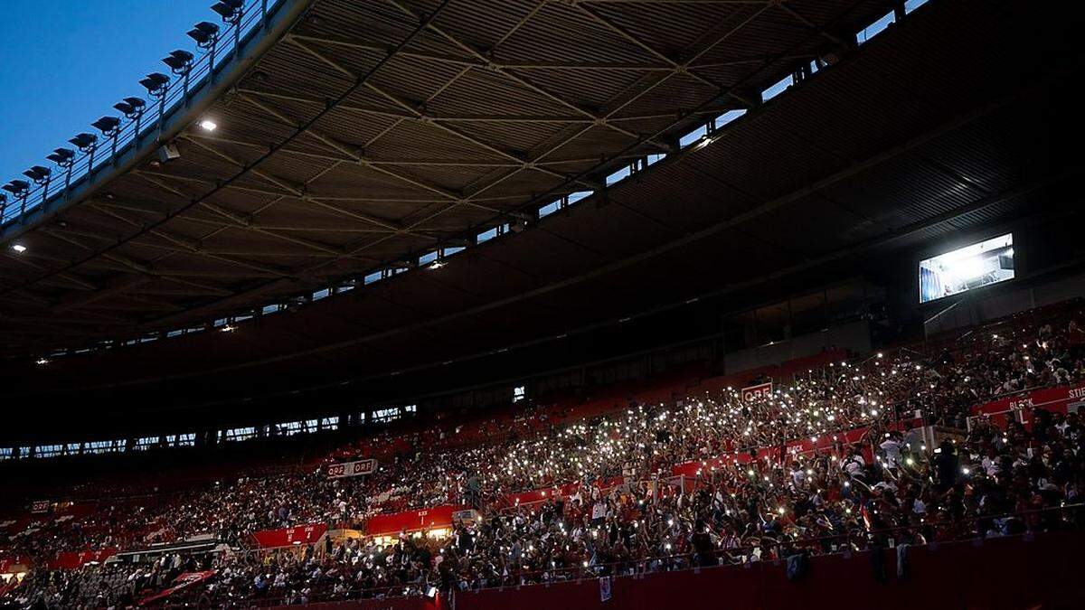 Rund 700.000 Menschen sahen live im TV dabei zu, als im Ernst-Happel-Stadion das Licht nicht anging.