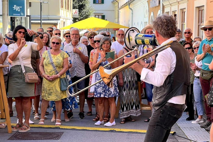 Mit dabei legendäre Bands wie "SOKO Dixie"...