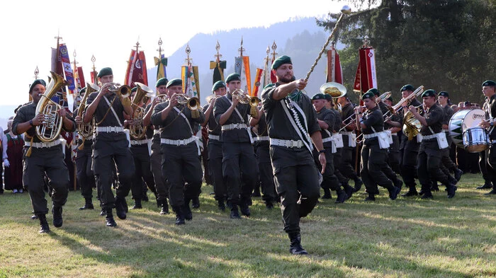 Musikalisch umrahmte die Militärmusik Steiermark unter Leitung von Militärkapellmeister Oberst Johann Lackner den Festakt.