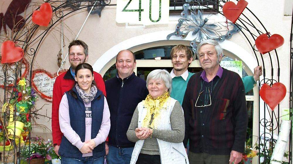 Rudi Rippitsch mit Lebensgefährtin Conny, Helmut Rippitsch junior, Christine Rippitsch, Heribert Suntinger und Helmut Rippitsch (von links)