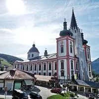 Die Messe wird in der Basilika aufgeführt