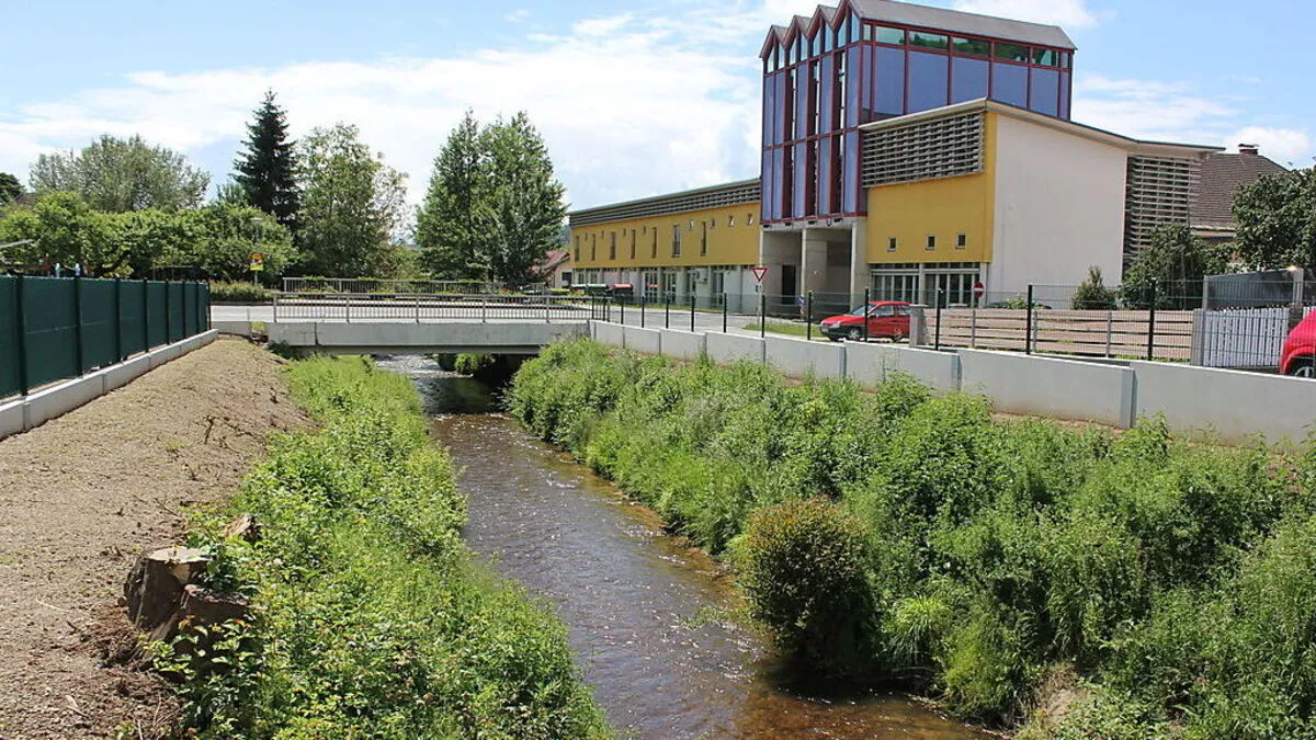 Hochwasser ist ein großes Thema im Bezirk, gerade wurden in Griffen Engstellen des Wölfnitzbaches entfernt