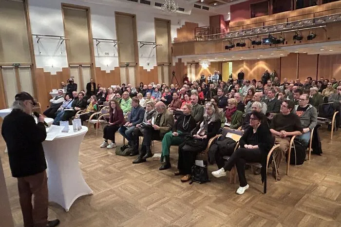 Die Präsentation war duchaus gut besucht.