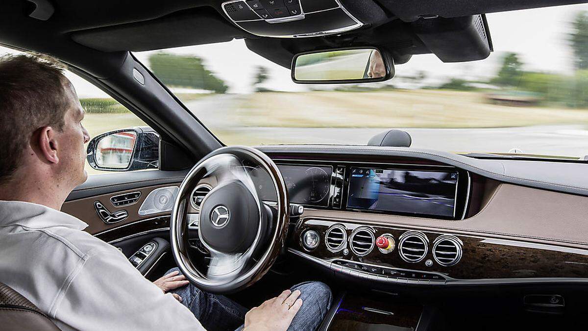  Voll automatisierte S-Klasse von Mercedes