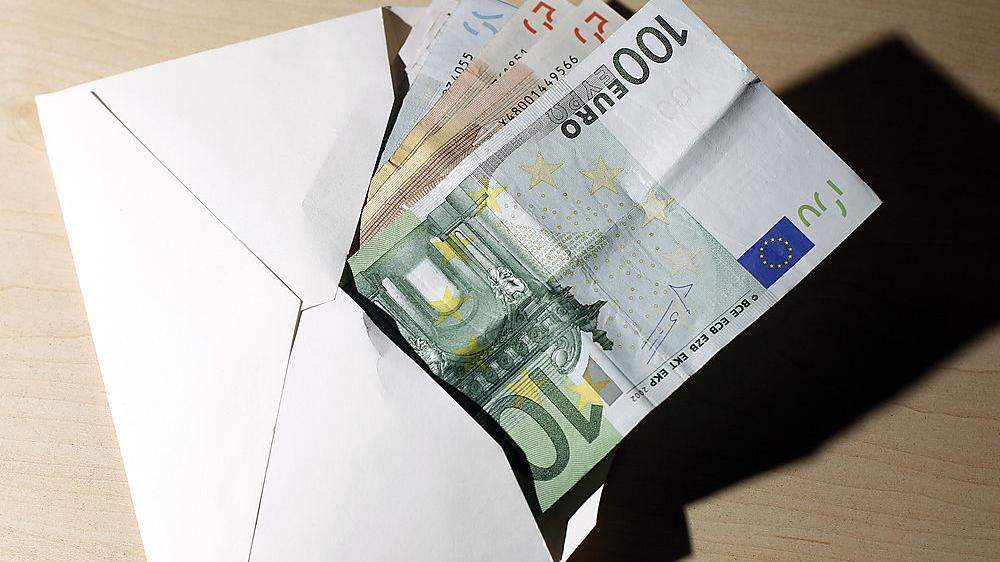Rund 3500 Euro befanden sich in dem Kuvert 