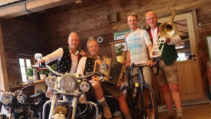 Manfred Maier, Andreas Doppelhofer, Thomas Mauerhofer und Fritz Kristoferitsch auf der Edlseer-Alm in Birkfeld