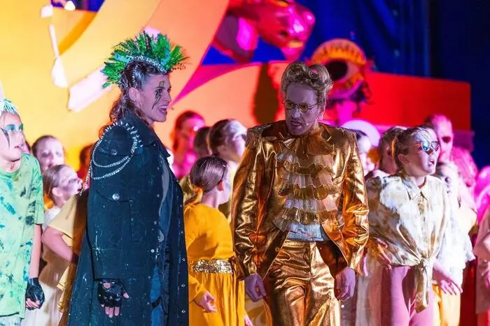Cornelia Mooswalder und Florian Sebastian Fitz spielen die  Hauptrollen