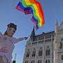 LGBT-Protest vor dem Parlament in Budapest 