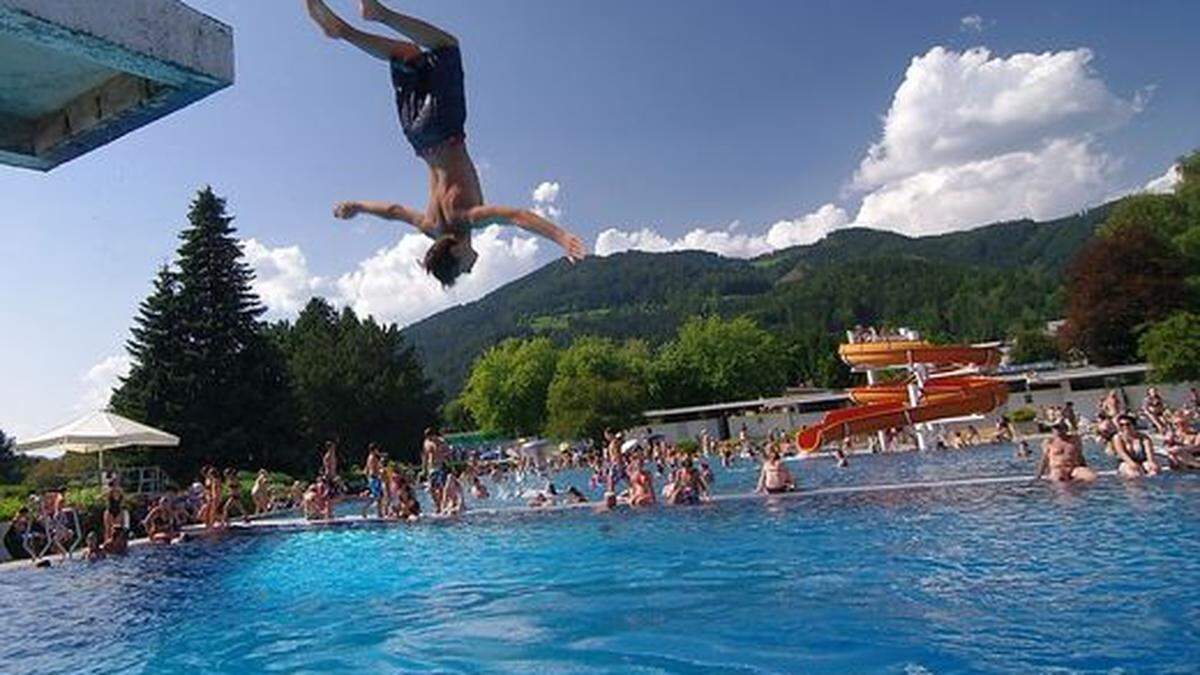 Auf Ansturm dieser Art stellt man sich auch im Freibad Bruck ein