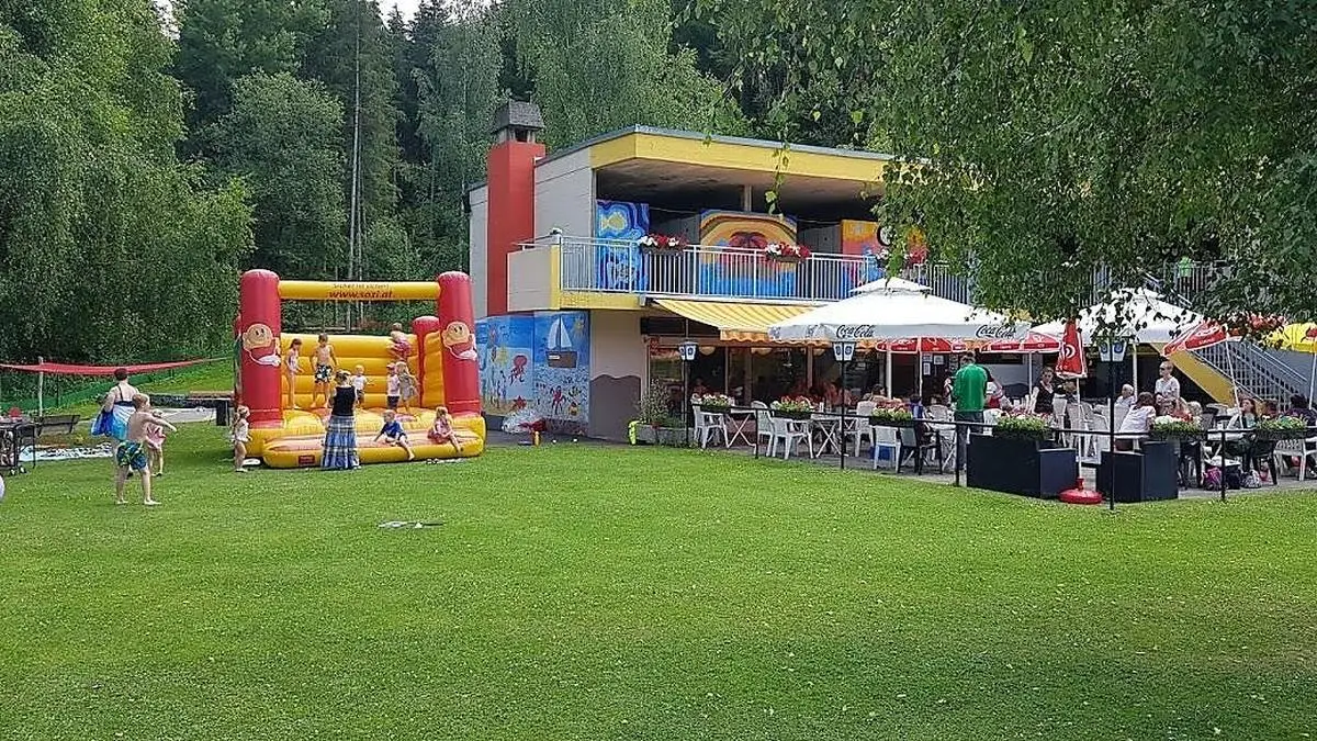 Das Buffet im Terrassenbad in Klein St. Paul