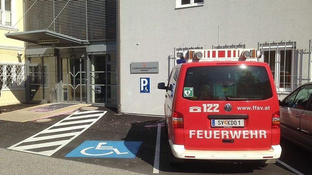 Die Feuerwehr St. Veit musste gestern zum „Einsatz“ an das Landesverwaltungsgericht ausrücken 