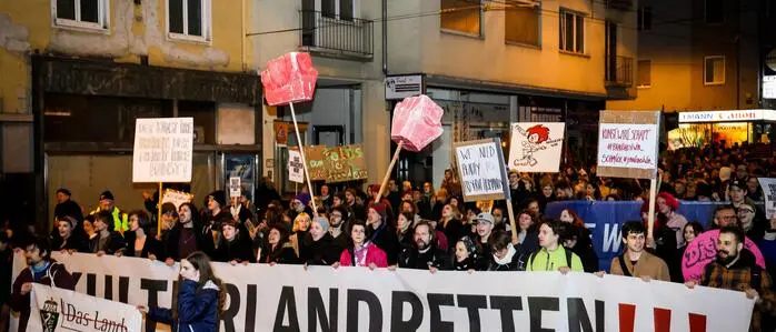 Eine Großdemo gegen Förderkürzungen war der Auftakt der Plattform #kulturlandretten. Seither hat die Initiative ihren Aktionsradius erweitert