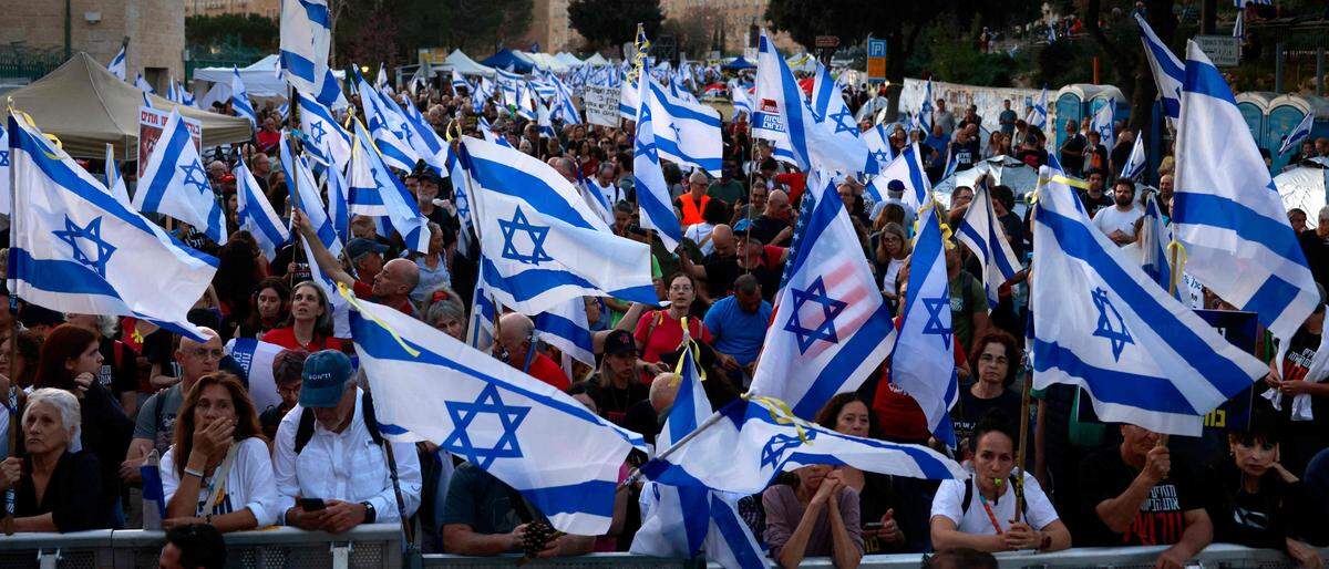 Massenproteste gegen die Regierung Netanjahu
