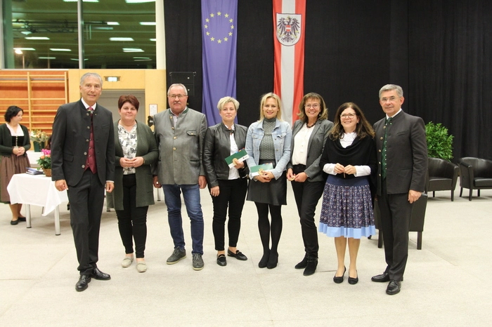  „Die Stadtgemeinde fühlt sich verpflichtet, Personen, die besonderes geleistet haben, eine Würdigung zukommen zu lassen“, sagte Bürgermeister Johann Winkelmaier bei seiner Festansprache. 