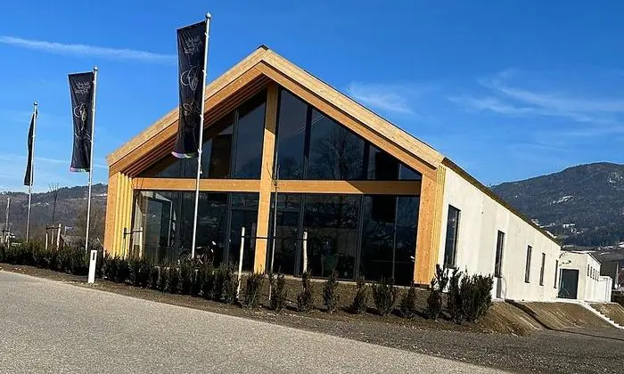 Der Neubau von Rad Oberländer befindet sich in St. Stefan - zwischen Karthalle und Spedition Traussnig