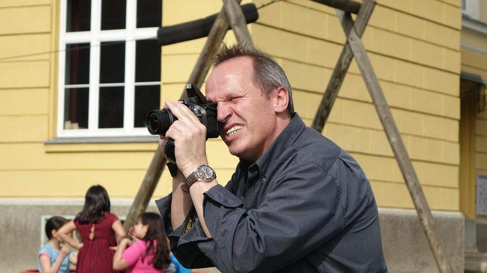 Ernst Muhr, Geschäftsführer vom Verein „Fratz Graz“ am Spielplatz bei der Toni-Schruf-Volksschule