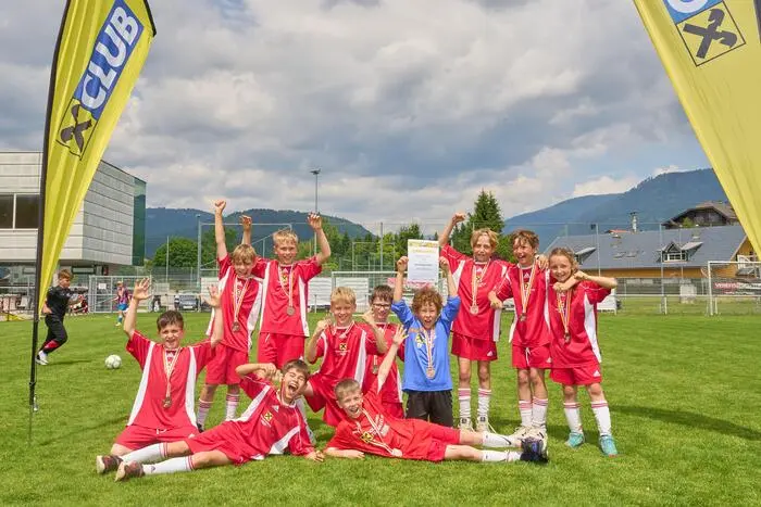 Platz 3 bei den Burschen ging an die VS Völkendorf.