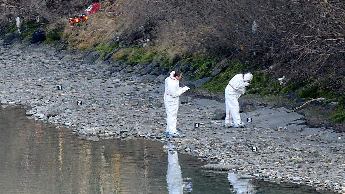 Die Leiche von Lucile wurde am 12. Jänner 2014 von Polizisten am Ufer des Inn in Kufstein entdeckt  