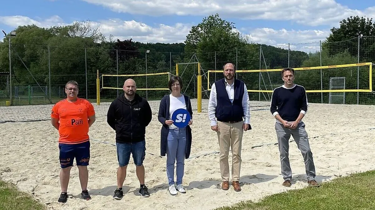 Michael Krugleitner, Thomas Holzer, Bettina König, Thomas Teubl und Dietmar Scheiblhofer freuen sich über "SportSofort!"