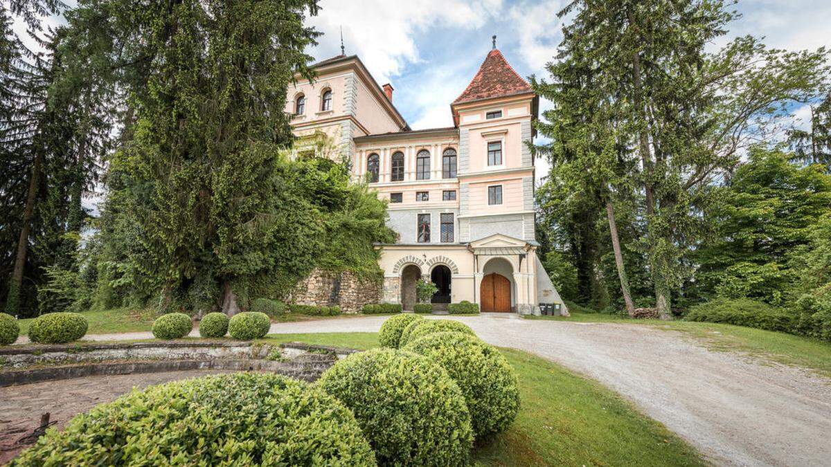 Heiraten wie im Märchen ist auf Schloss Greißenegg in Voitsberg möglich