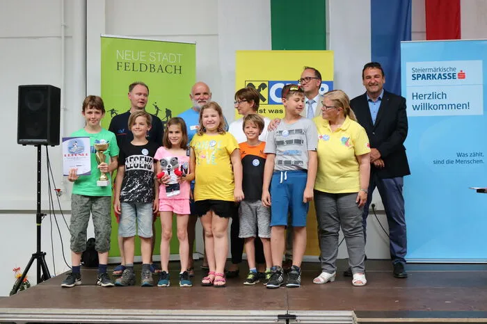 Sieger im ÖRJK-Bezirk Weiz I: die VS Peesen